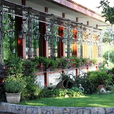 Lägenhet Luxury Rich 3 *