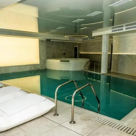 Luxury Rich 3 * فيلينغراد