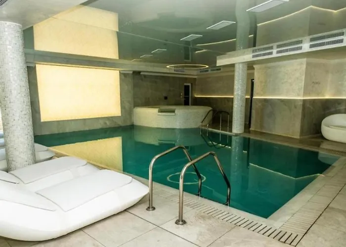 Luxury Rich 3 * Velingrad